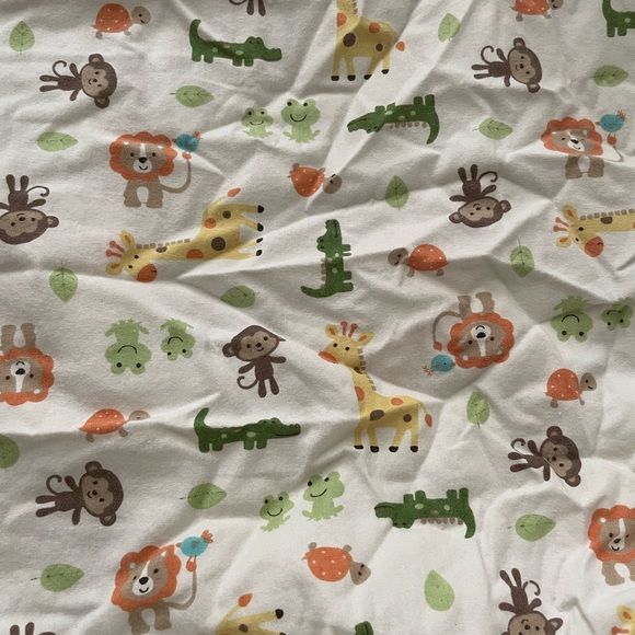 Safari animals fitted crib/toddler sheet - Picture 1 of 2